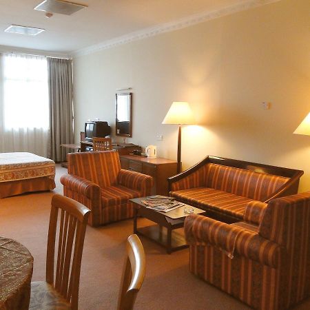 Holiday Villa Hotel City Centre Πνομ Πενχ Εξωτερικό φωτογραφία