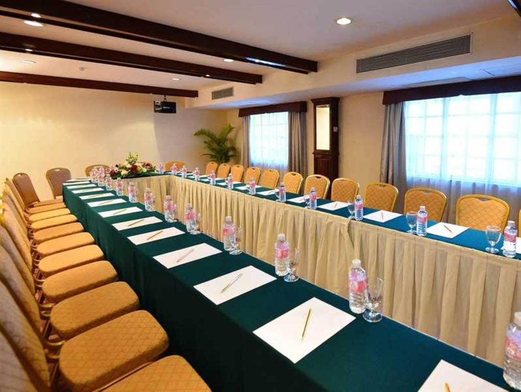 Holiday Villa Hotel City Centre Πνομ Πενχ Εξωτερικό φωτογραφία