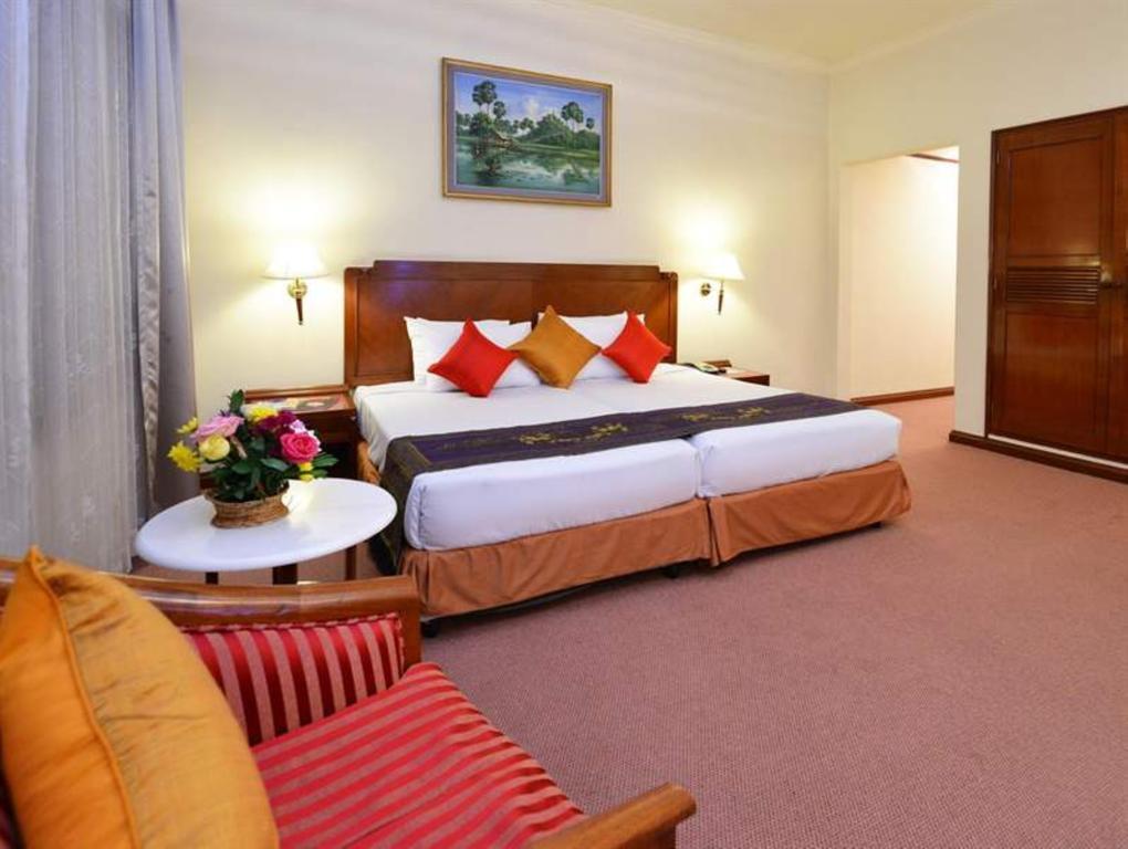 Holiday Villa Hotel City Centre Πνομ Πενχ Εξωτερικό φωτογραφία