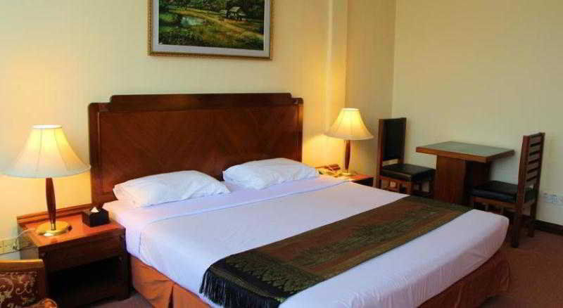 Holiday Villa Hotel City Centre Πνομ Πενχ Εξωτερικό φωτογραφία